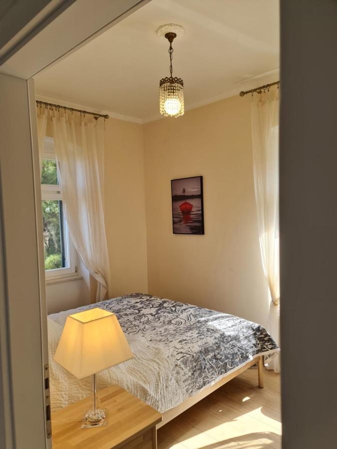 Villa Jure - Apartment Mirjana ลอฟราน ภายนอก รูปภาพ