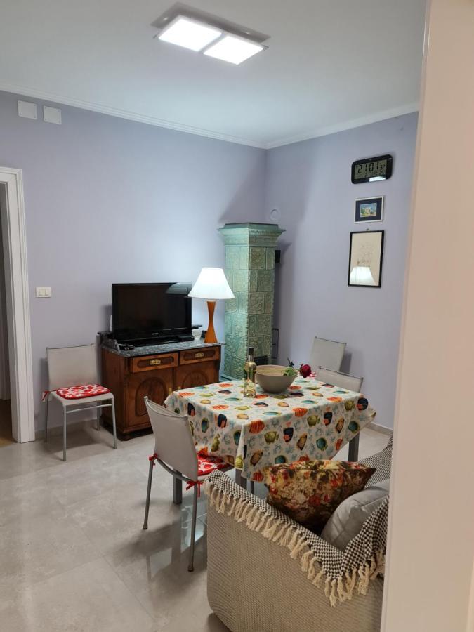 Villa Jure - Apartment Mirjana ลอฟราน ภายนอก รูปภาพ